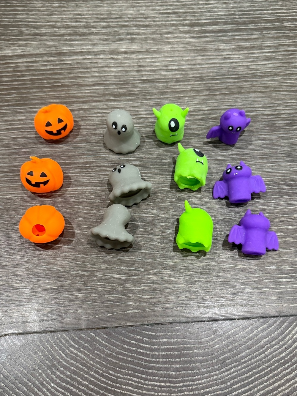 NWT Happy Halloween Finger Puppets - Orange, Purple, White 12 count